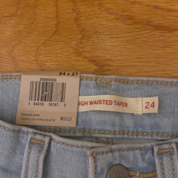 NWT Levi’s Don’t At Me High Waisted Tapered Jeans in Size 24 - Picture 8 of 16